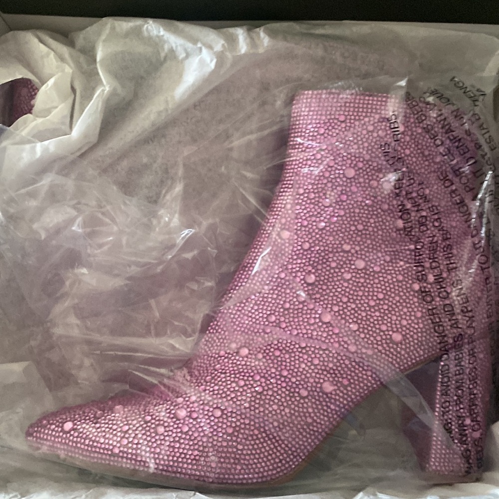 Betsey Johnson Cady Lt. Pnk
Rhinestone Embellished Dress Bootie new with box.#13 - Picture 9 of 9